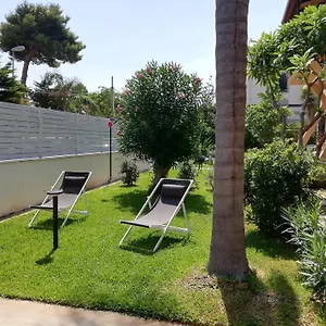 Felix - In A 600m Dal Mare Ferienhaus Mondello