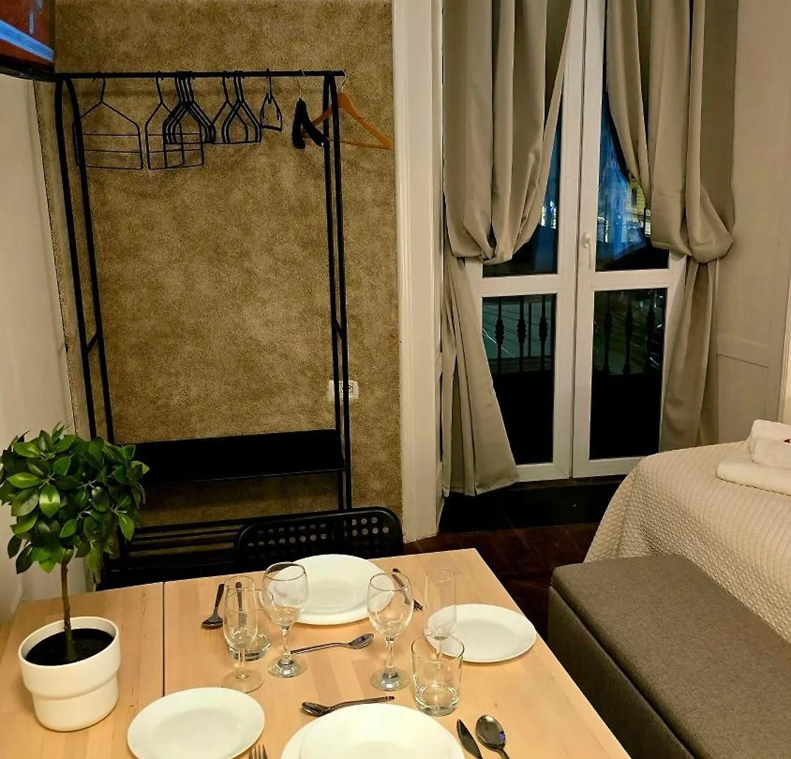 Casa Storica Piazza 5 Giornate Hotel Milan