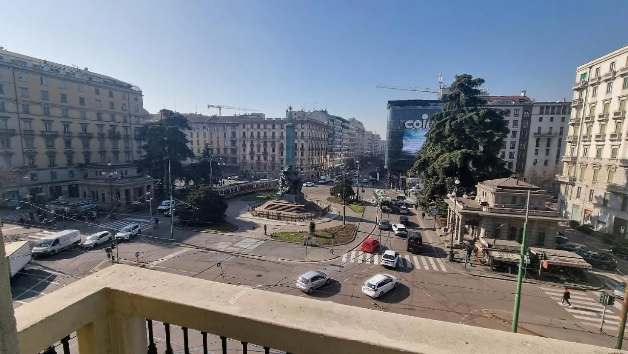 Отель Casa Storica Piazza 5 Giornate Милан Италия